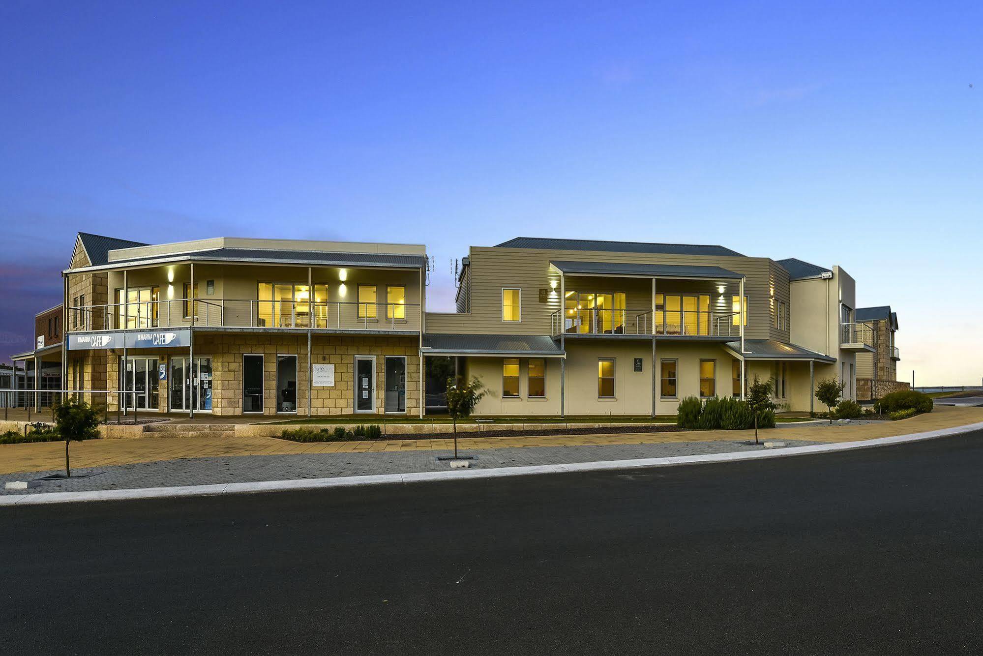 Marina Apartment
